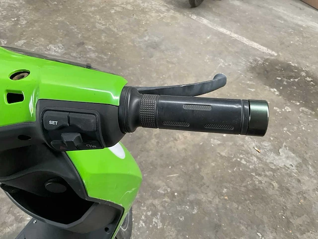 Super soco go sharing cux e-scooter (6x) - afbeelding 5 van  26