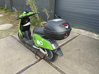 Super soco go sharing cux e-scooter - afbeelding 17 van  18