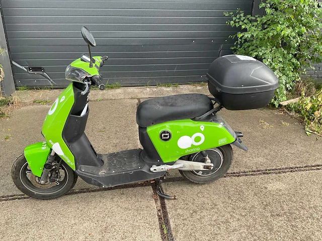 Super soco go sharing cux e-scooter - afbeelding 11 van  18