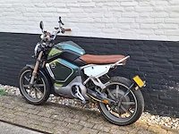 Super soco tc 45km elektrische bromscooter - afbeelding 3 van  7