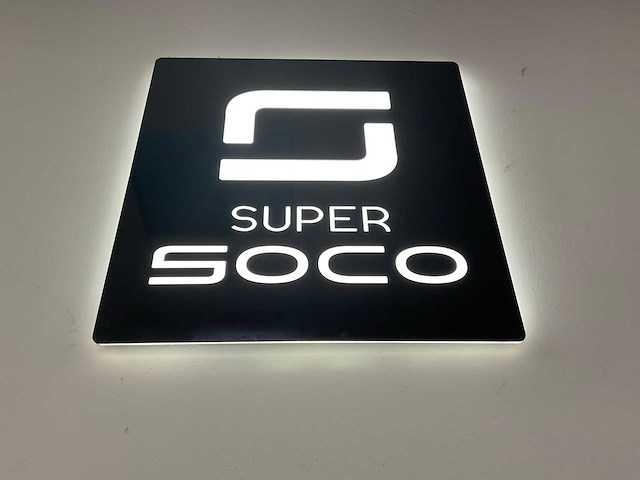 Super soco verlicht “logo“ wandbord - afbeelding 1 van  3