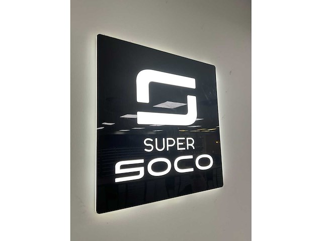 Super soco verlicht “logo“ wandbord - afbeelding 3 van  3