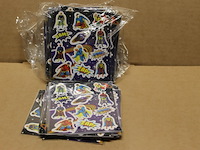 Superheld stickers 137 stuks in krat g - afbeelding 1 van  3
