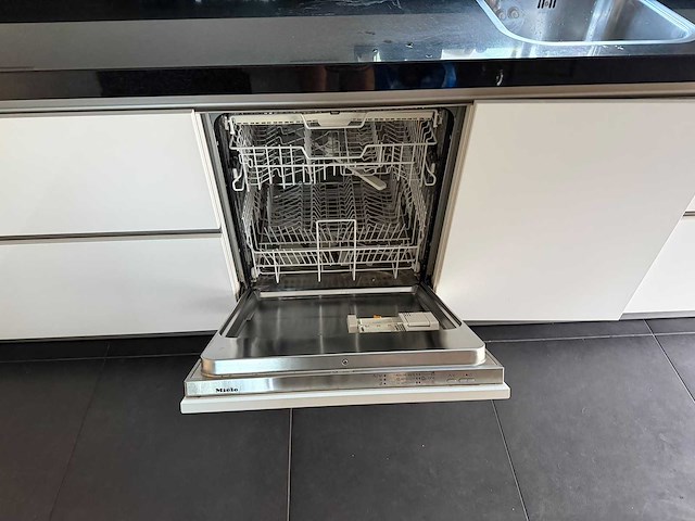 Superkeukens - keuken met aeg / miele apparatuur - afbeelding 10 van  24