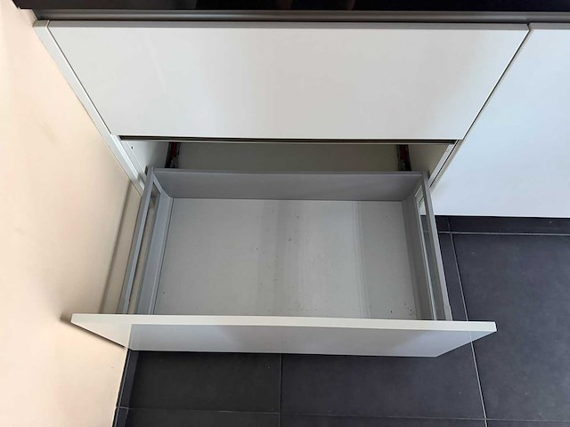 Superkeukens - keuken met aeg / miele apparatuur - afbeelding 15 van  24