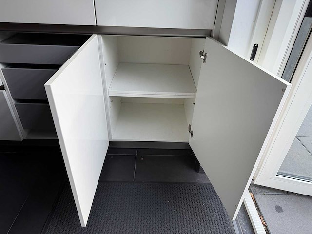 Superkeukens - keuken met aeg / miele apparatuur - afbeelding 22 van  24