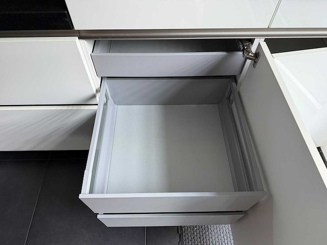 Superkeukens - keuken met aeg / miele apparatuur - afbeelding 24 van  24