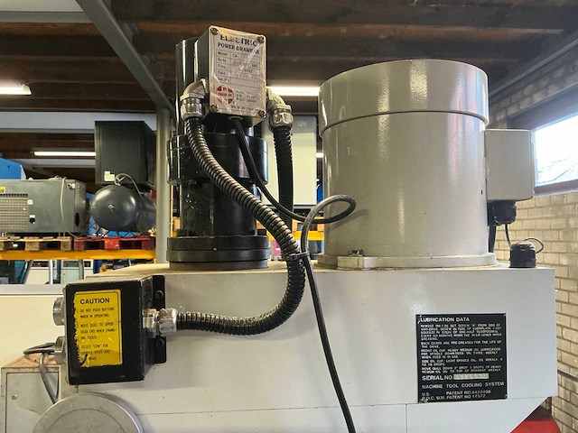 Supermax ycm-16vs cnc bedfreesmachine - afbeelding 10 van  29