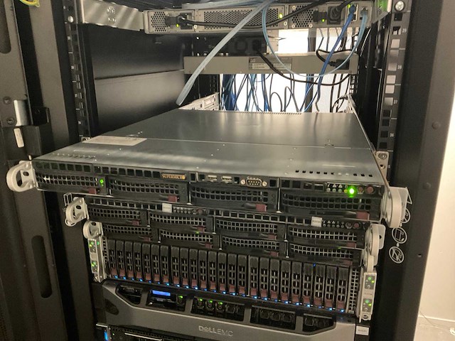 Supermicro 813m4 server - afbeelding 2 van  2