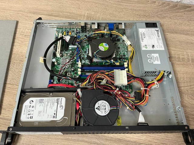 Supermicro cse-512 server - afbeelding 6 van  8