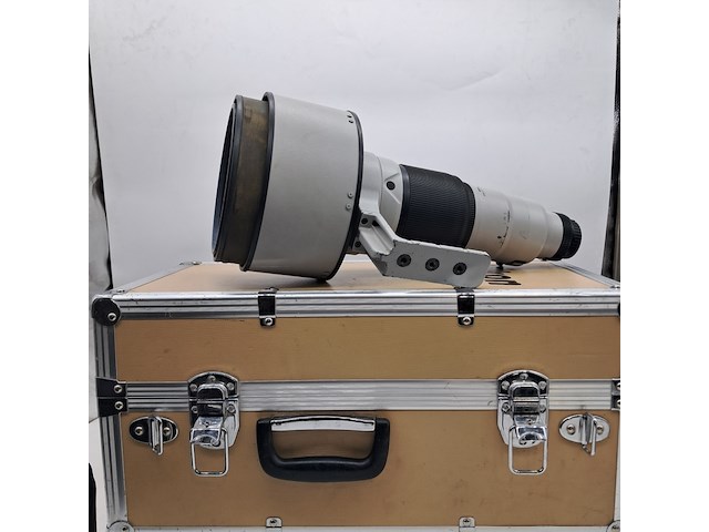Supertelelens, nikon, af-s nikkor 600mm 1:4 d ii - afbeelding 1 van  7