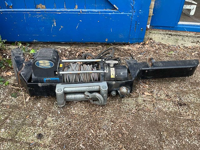 Superwinch ep90 elektrische lier - afbeelding 1 van  4
