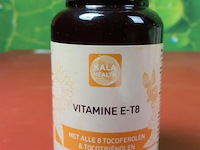 Supplementen, diverse soorten o.a. natuurlijke dagelijkse multi & vitamine e-t8 - afbeelding 11 van  12