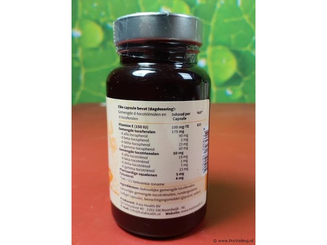 Supplementen, diverse soorten o.a. natuurlijke dagelijkse multi & vitamine e-t8 - afbeelding 12 van  12