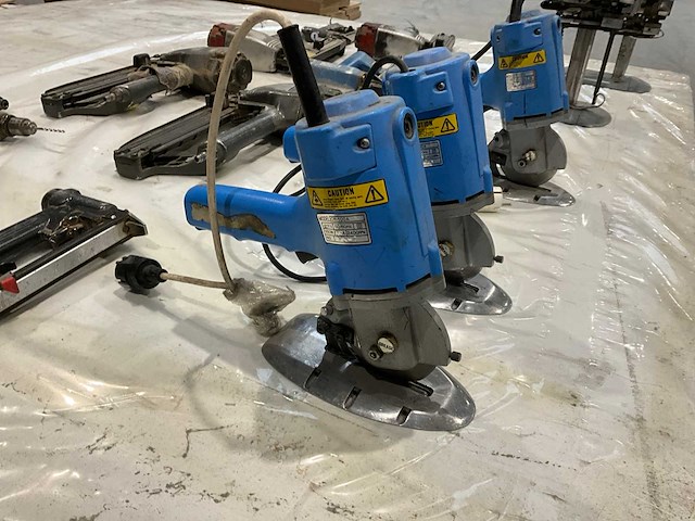 Suprena cr-100a textiel knip machine (2x) - afbeelding 3 van  6