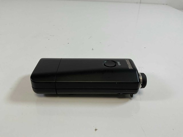 Sure (mxwncs4 - mxw6/c0 z11 - mxw1/0 z11), 4-port networked charging station with boundary transceiver cardioid and transmitter (20x) - afbeelding 3 van  11