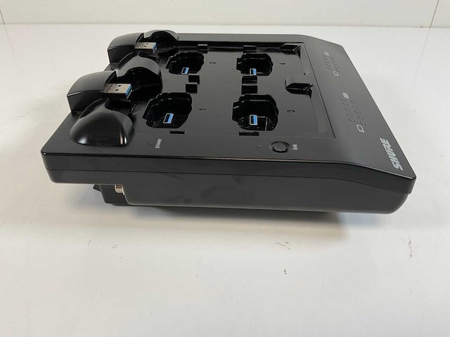 Sure (mxwncs4 - mxw6/c0 z11 - mxw1/0 z11), 4-port networked charging station with boundary transceiver cardioid and transmitter (20x) - afbeelding 9 van  11