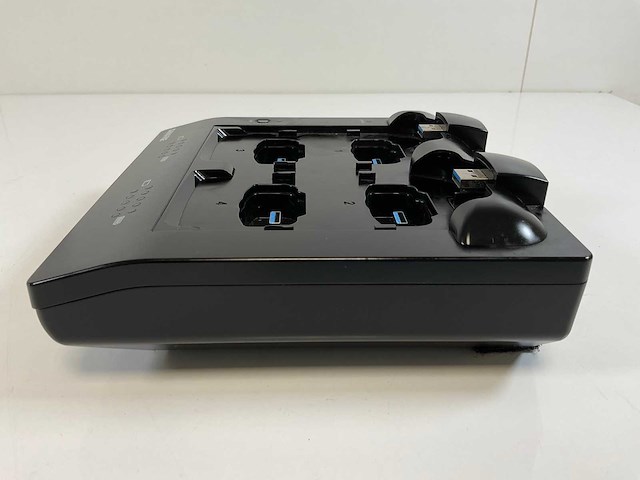 Sure (mxwncs4 - mxw6/c0 z11 - mxw1/0 z11), 4-port networked charging station with boundary transceiver cardioid and transmitter (20x) - afbeelding 10 van  11