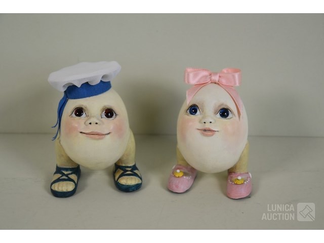 Surrealistische kleine beelden - afbeelding 1 van  4