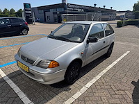 Suzuki - 2002 - swift - 1.0 summum - 67-jb-bg - afbeelding 1 van  6