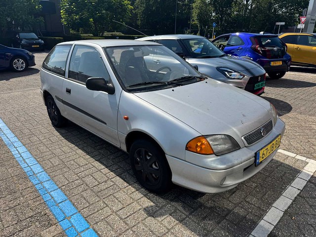 Suzuki - 2002 - swift - 1.0 summum - 67-jb-bg - afbeelding 2 van  6