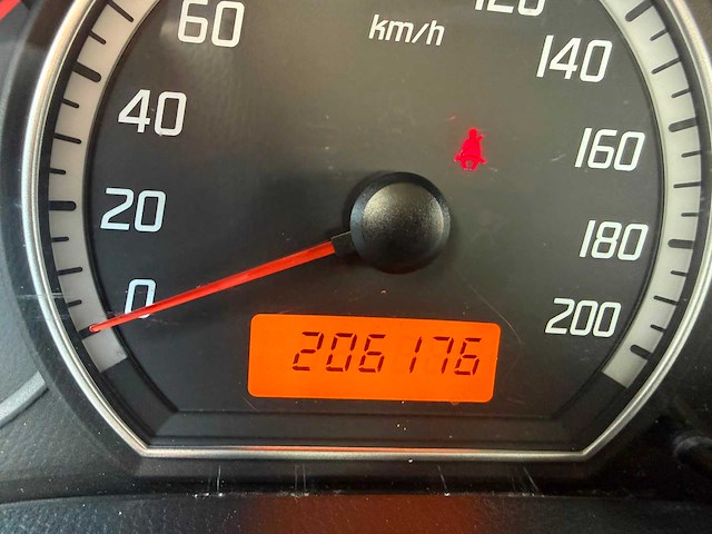 Suzuki - 2006 - swift - 1.3 shogun - 79-tg-gl - personenauto - afbeelding 3 van  9