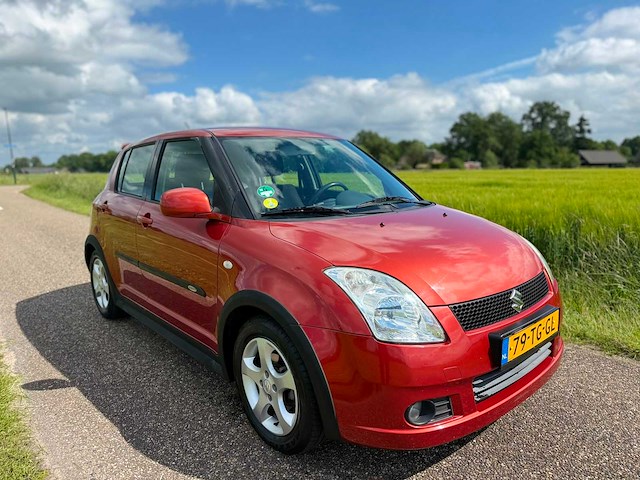 Suzuki - 2006 - swift - 1.3 shogun - 79-tg-gl - personenauto - afbeelding 6 van  9