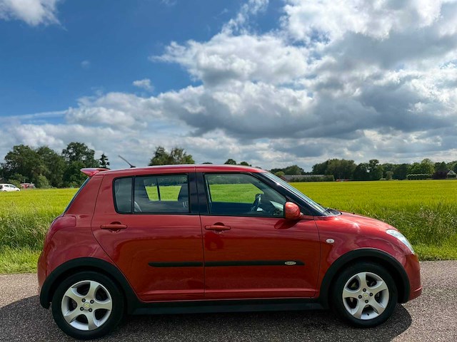 Suzuki - 2006 - swift - 1.3 shogun - 79-tg-gl - personenauto - afbeelding 9 van  9