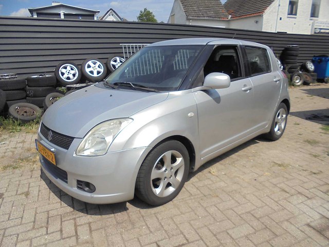 Suzuki - 2007 - swift - 1.3 exclusive - 61-xbn-2 - afbeelding 1 van  16