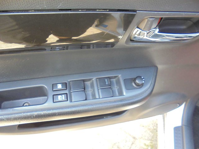 Suzuki - 2007 - swift - 1.3 exclusive - 61-xbn-2 - afbeelding 15 van  16