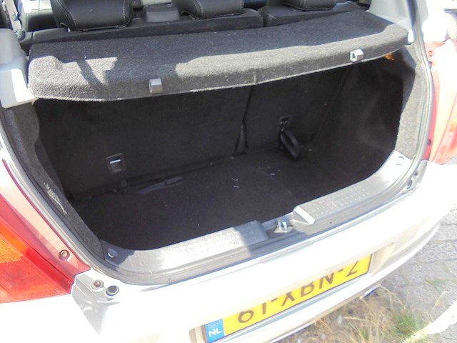 Suzuki - 2007 - swift - 1.3 exclusive - 61-xbn-2 - afbeelding 16 van  16