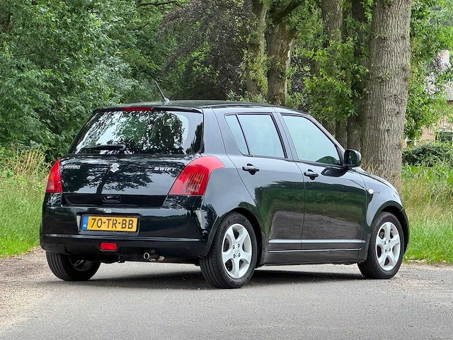 Suzuki - 2007 - swift - 1.3 shogun - 70-tr-bb - afbeelding 19 van  23