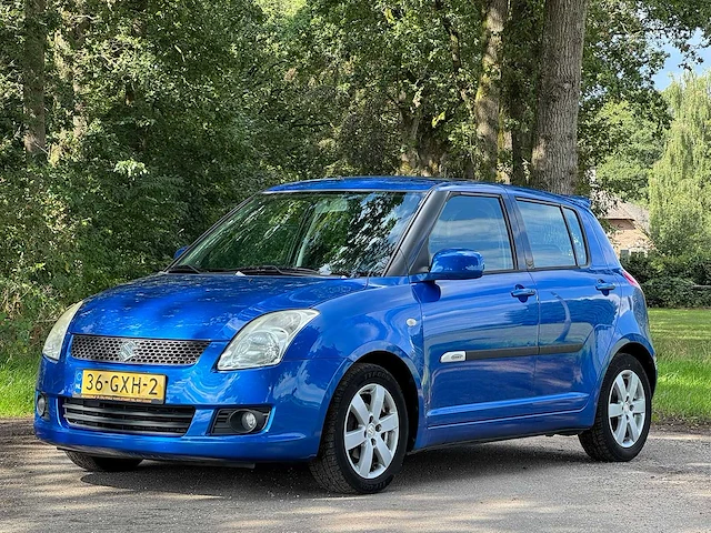 Suzuki - 2008 - swift - 1.3 bandit - personenauto - afbeelding 1 van  15