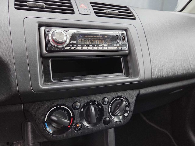 Suzuki - 2008 - swift - 1.5 comfort - 96-zp-tj - afbeelding 4 van  14