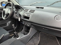 Suzuki - 2008 - swift - 1.5 comfort - 96-zp-tj - afbeelding 7 van  14