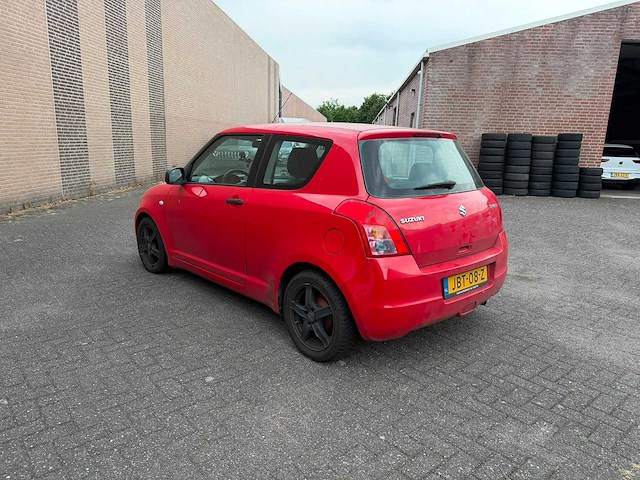 Suzuki - 2009 - swift - 1.3 gls - jbt-08-z - afbeelding 4 van  9