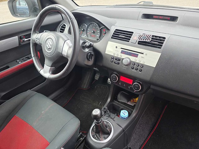Suzuki - 2009 - swift - 1.6 sport - gvk-63-k - afbeelding 2 van  8