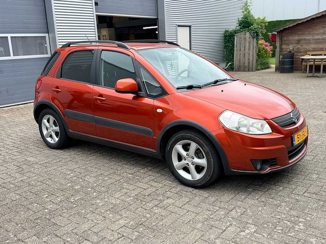 Suzuki - 2009 - sx4 - 1.6 shogun - personenauto - afbeelding 2 van  9