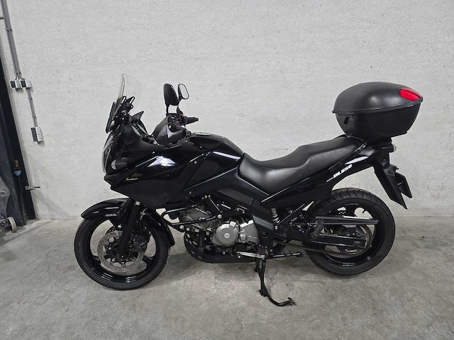 Suzuki - all-road - dl 650 t v-strom - motorfiets mvnr51 - afbeelding 1 van  8