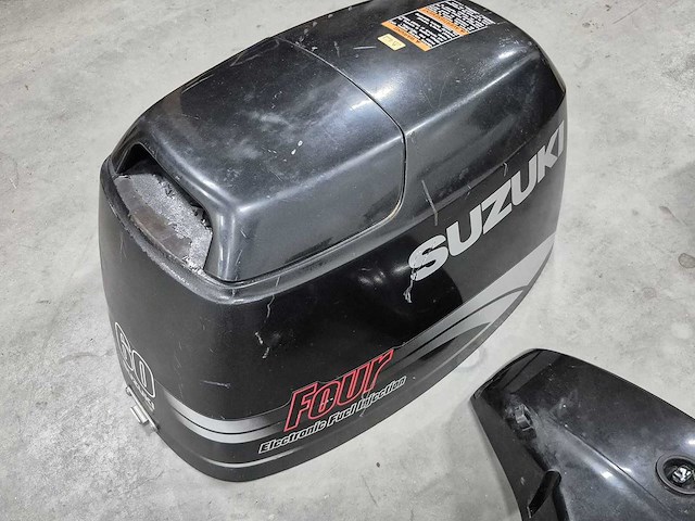 Suzuki - df60 - 60 pk - 4-takt - buitenboordmotor - afbeelding 4 van  11