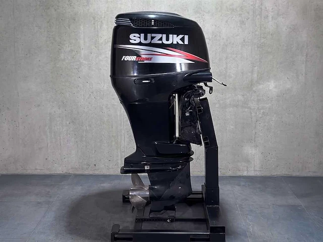Suzuki - extra langstaart - 250 pk df250 - 4-takt - buitenboordmotor - afbeelding 1 van  1
