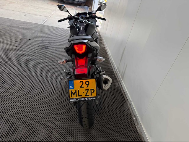 Suzuki - gsx 250 ra - sport - 5724 km - motorfiets - 2020 - afbeelding 4 van  14