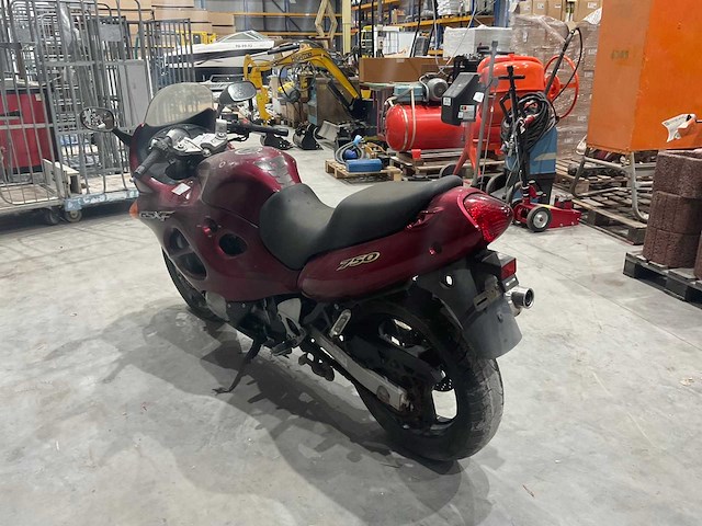 Suzuki - gsxf - 750 - motor - afbeelding 6 van  9