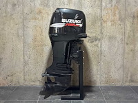 Suzuki - langstaart - 100 pk - 4-takt - buitenboordmotor - afbeelding 1 van  1
