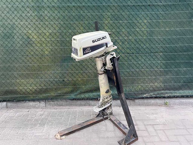 Suzuki - langstaart - 4.0 pk - buitenboordmotor - afbeelding 1 van  2