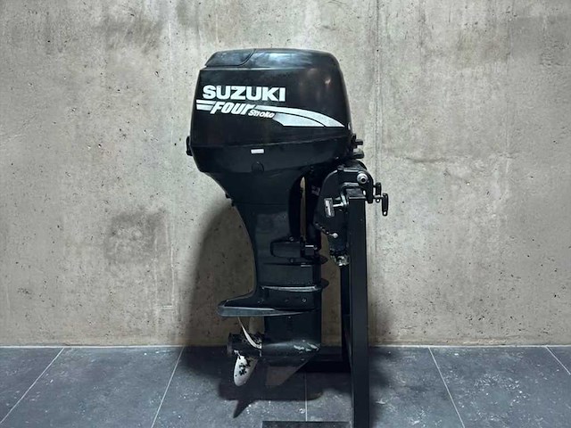 Suzuki - langstaart - 40 pk efi - 4-takt - buitenboordmotor - afbeelding 1 van  1
