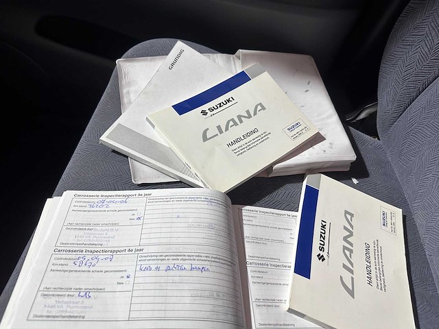 Suzuki - liana - 1.6 glx - 78-lr-dd- 2003 - afbeelding 5 van  10