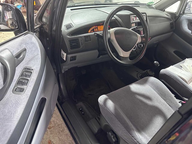 Suzuki - liana - 1.6 glx - 78-lr-dd- 2003 - afbeelding 7 van  17
