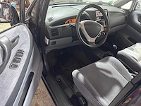 Suzuki - liana - 1.6 glx - 78-lr-dd- 2003 - afbeelding 15 van  17