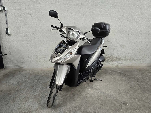 Suzuki - motorscooter - address 110 - 4t 110cc 74mfsz - afbeelding 3 van  8